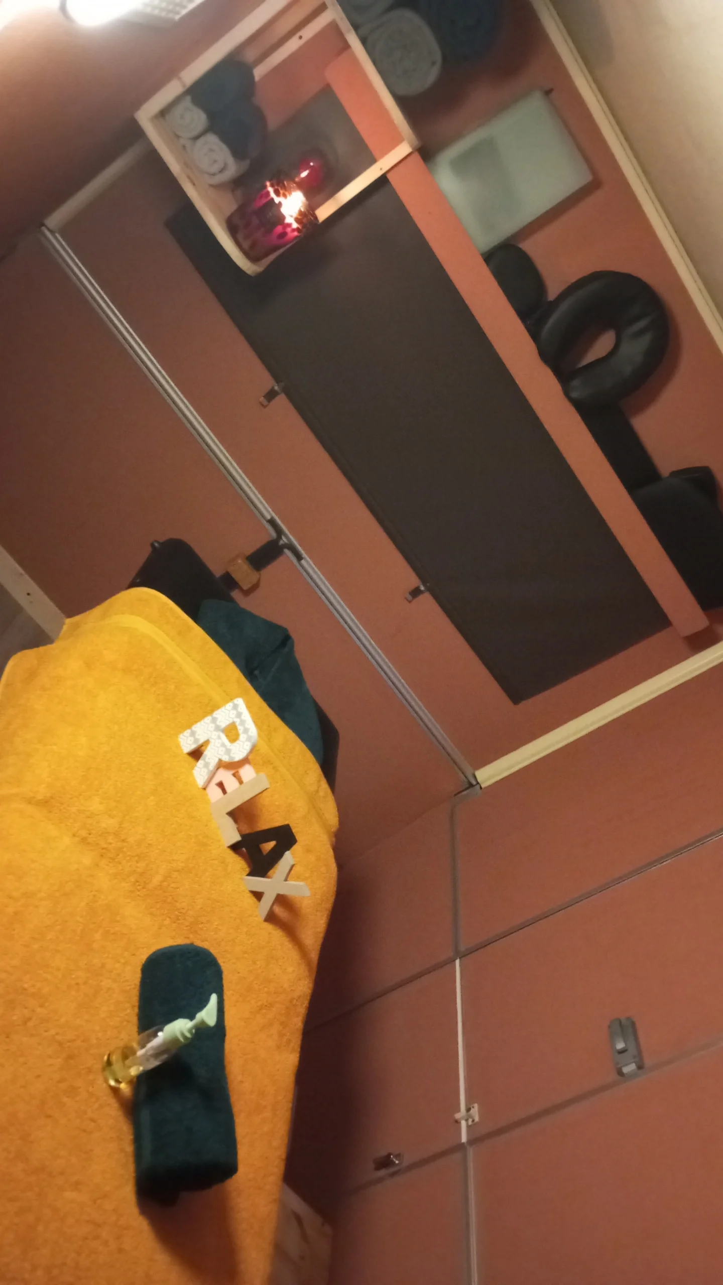 caravane aménagée zen pour massage bien-être Baie Essentielle