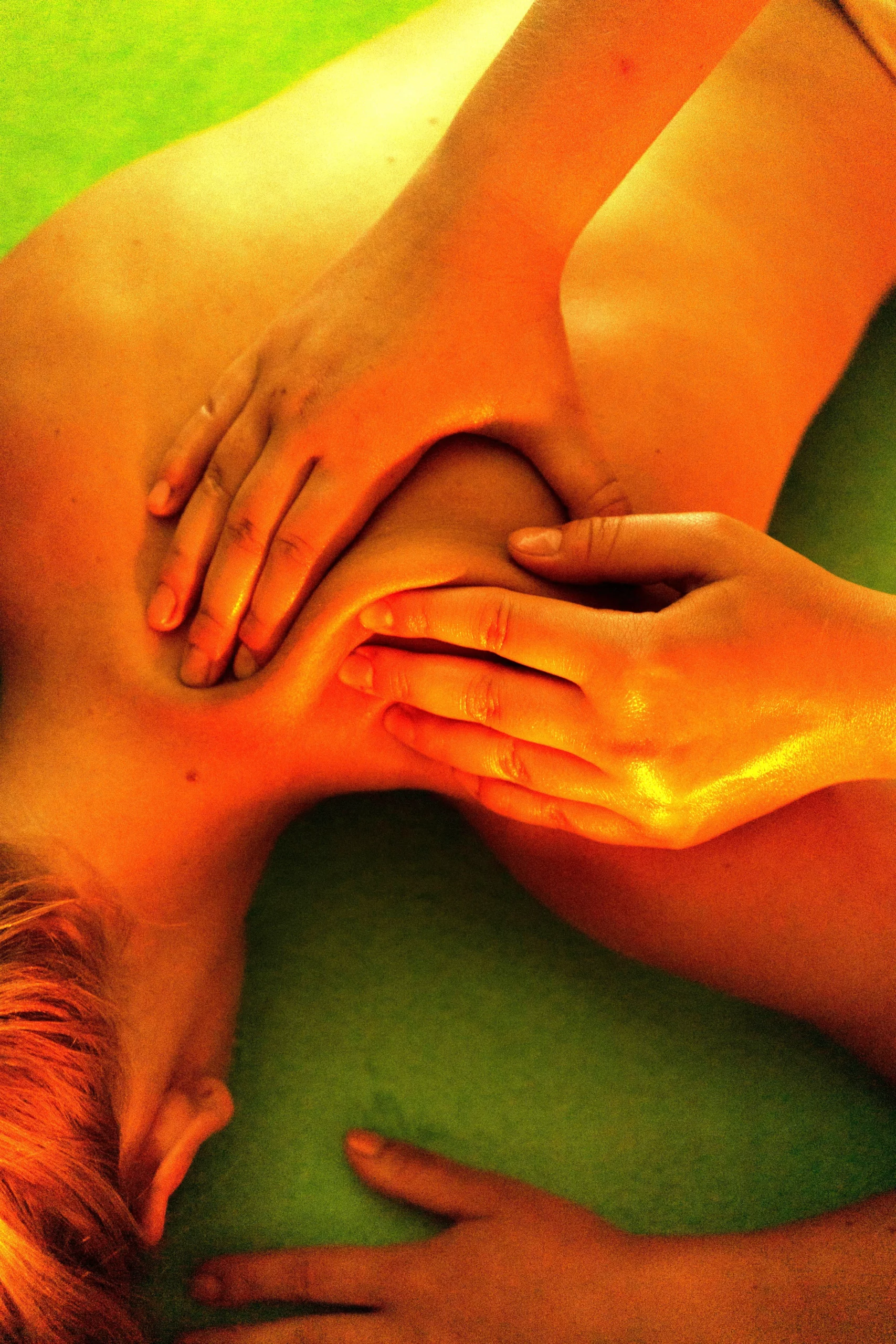 Massage Deep Tissus détente musculaire profonde