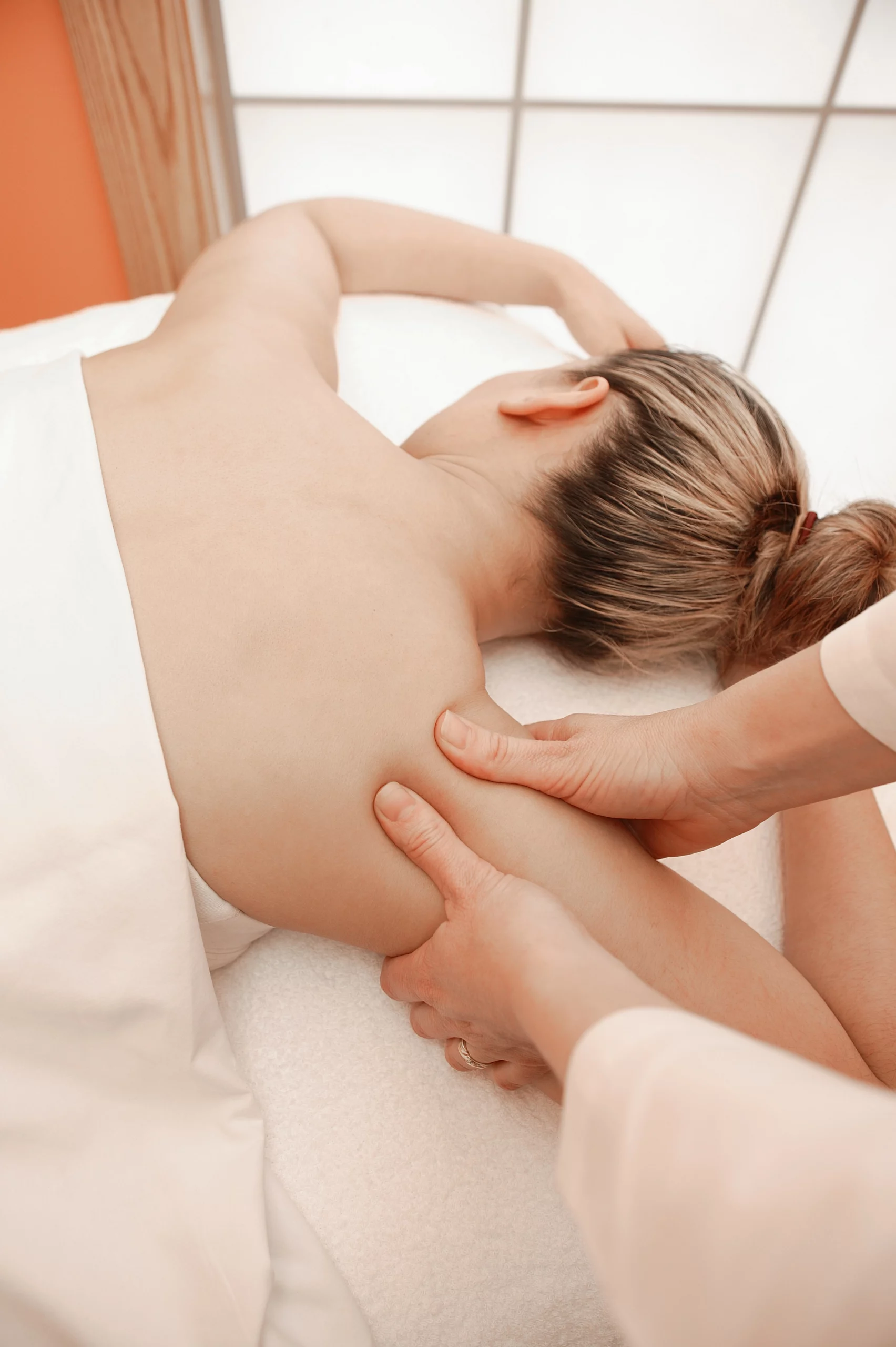 Massage drainant lymphatique en baie de Somme à 5 minutes de Ault chez Baie Essentielle